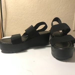90's Styled Platform Sandals